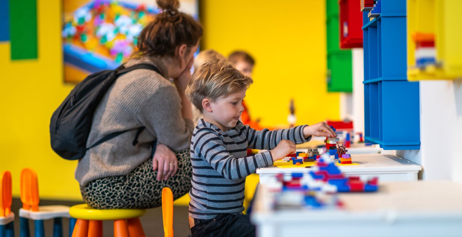 Laat je fantastie de vrije loop en maak je eigen supersonische vervoersmiddel! Foto: CODA Museum