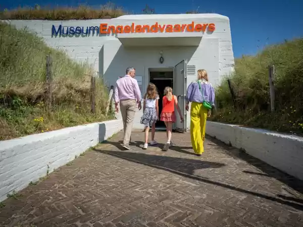 Het museum vind je in een bunker in de duinen. Foto: Museum Engelandvaarders