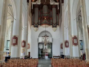 Martinikerk Doesburg Bewonder het grootse orgel. Foto: DagjeWeg.NL