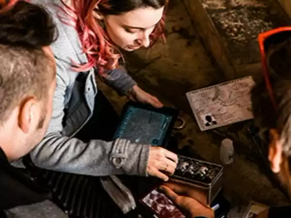 Spannende puzzels, codes en opdrachten. Foto: Hero Adventures