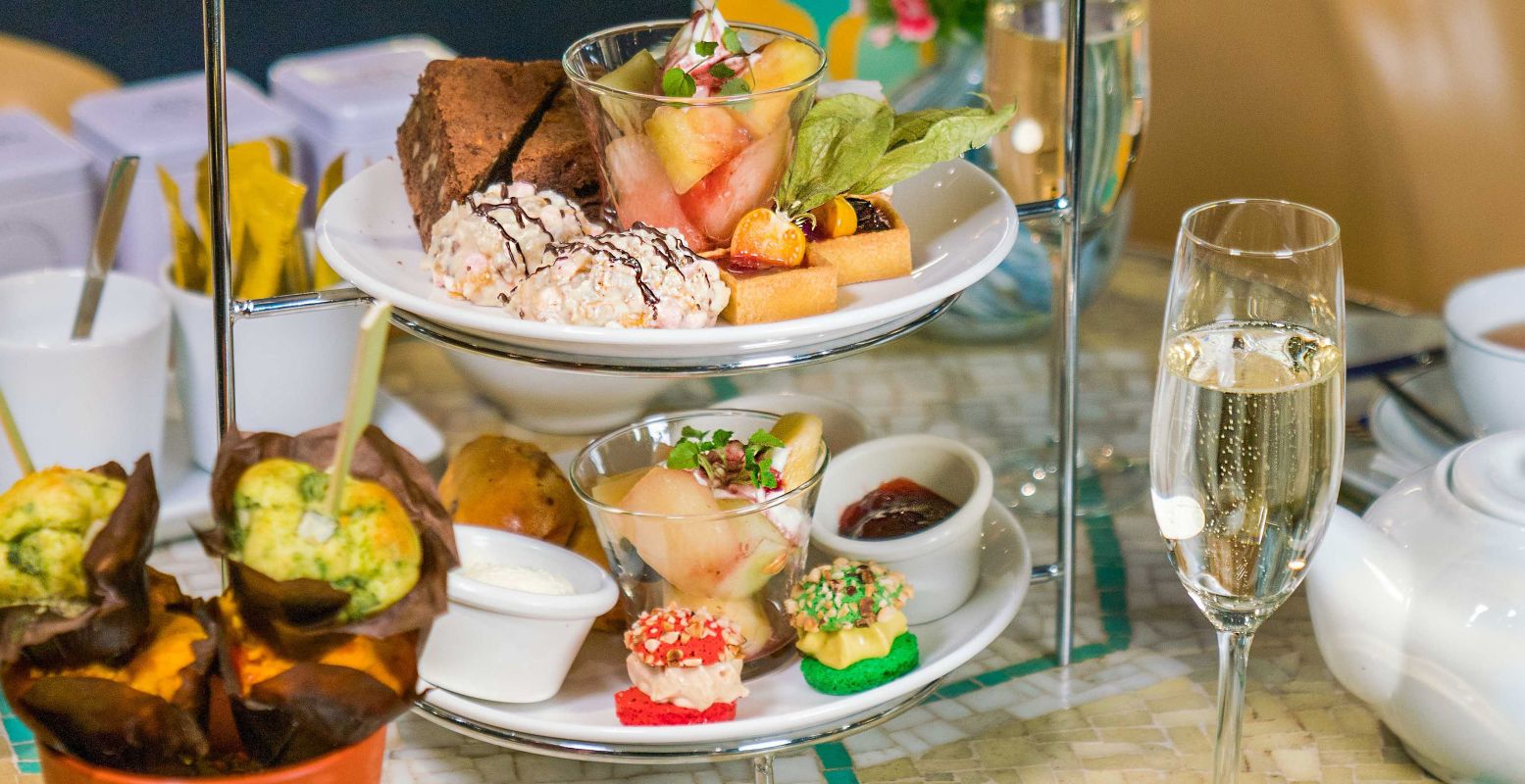 Geniet in stijl van een high tea aan boord van het ss Rotterdam. Foto: ss Rotterdam