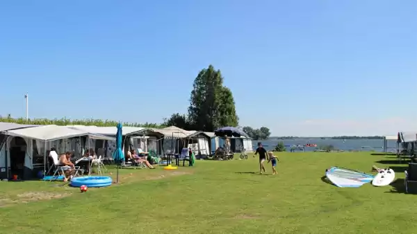 Camping en Vakantiepark Flevostrand Foto: © Molecaten