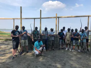 Klaar voor Archery Tag! Wie blijft als laatste staan? Foto: Oesterdam Events