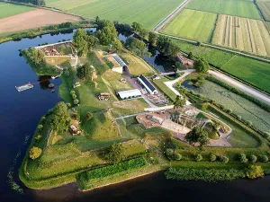 Spelen, ontdekken en relaxen op het prachtige forteiland. Foto: GeoFort