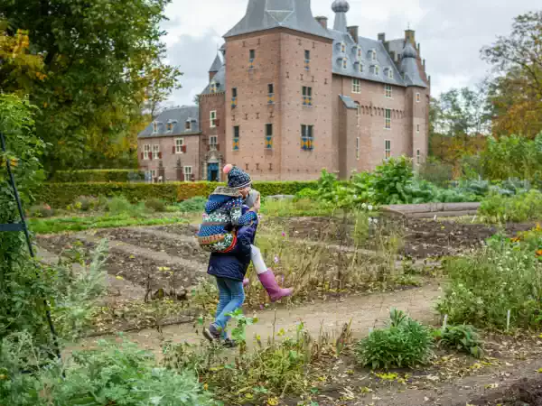 Kasteel Doorwerth Prachtig plekje: de moestuin van het kasteel. Foto: Kasteel Doorwerth @ Floris Scheplitz