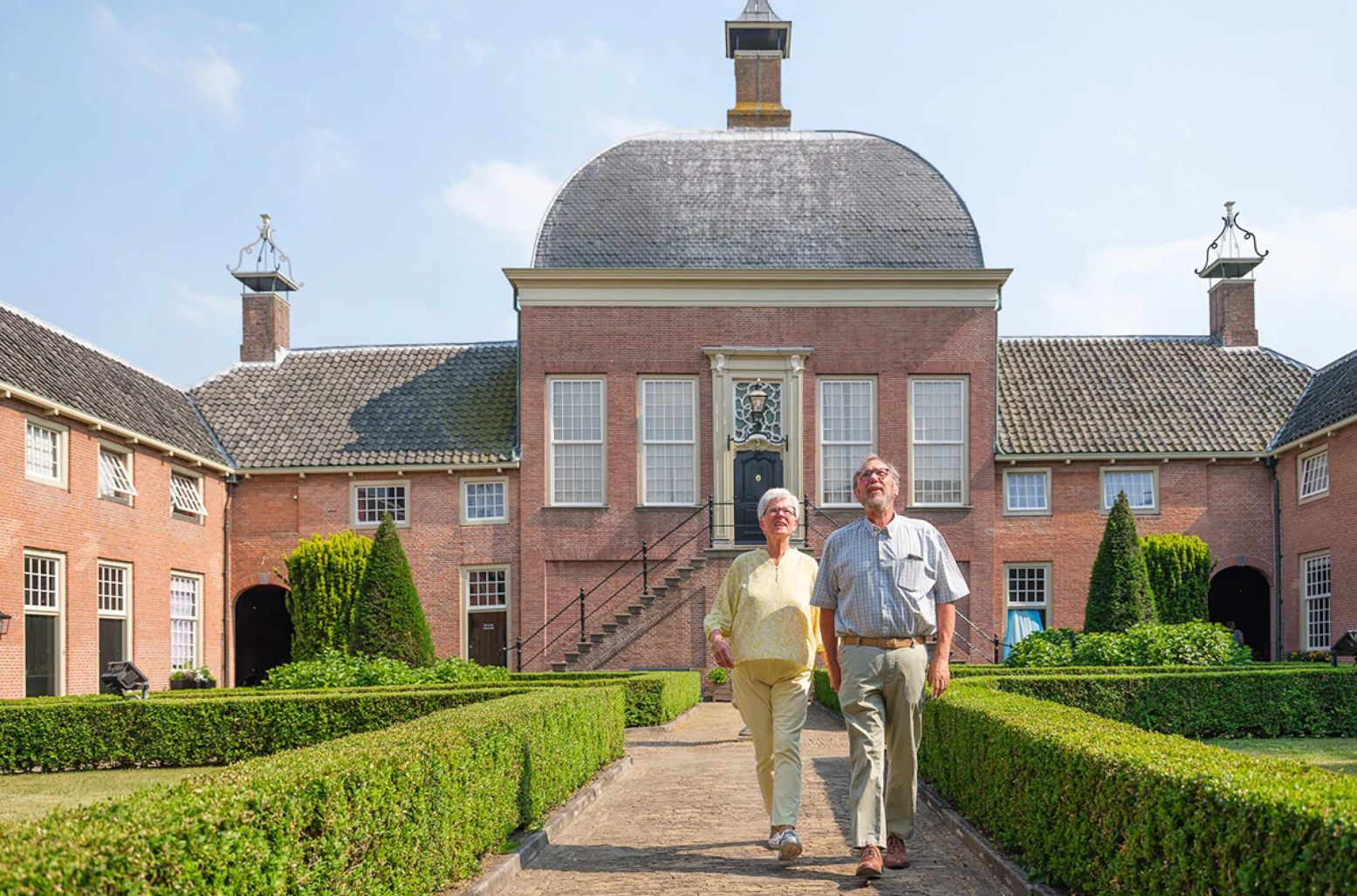 Het Hofje van Mevrouw van Aerden ademt nog helemaal de achttiende-eeuwse grandeur. Foto: © Hans van Vrouwerf