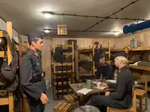Kleine rondleiding in Biberbunker Oostvoorne Foto geüpload door gebruiker Waterlinie Evenement