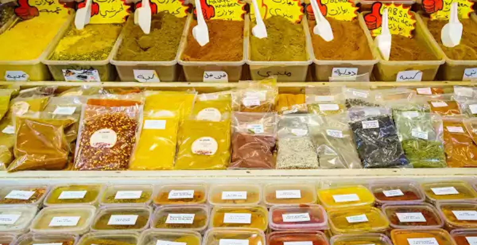 Laat je verleiden door alle geuren, kleuren en smaken. Foto: © De Bazaar Beverwijk Laat je verleiden door alle geuren, kleuren en smaken. Foto: © De Bazaar Beverwijk