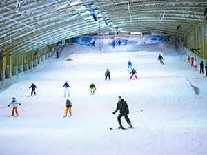 valuta Lijm Zorgvuldig lezen Indoor skihal SnowWorld Amsterdam Nederland, Velsen-Zuid, Noord-Holland + 9  reviews | DagjeWeg.NL