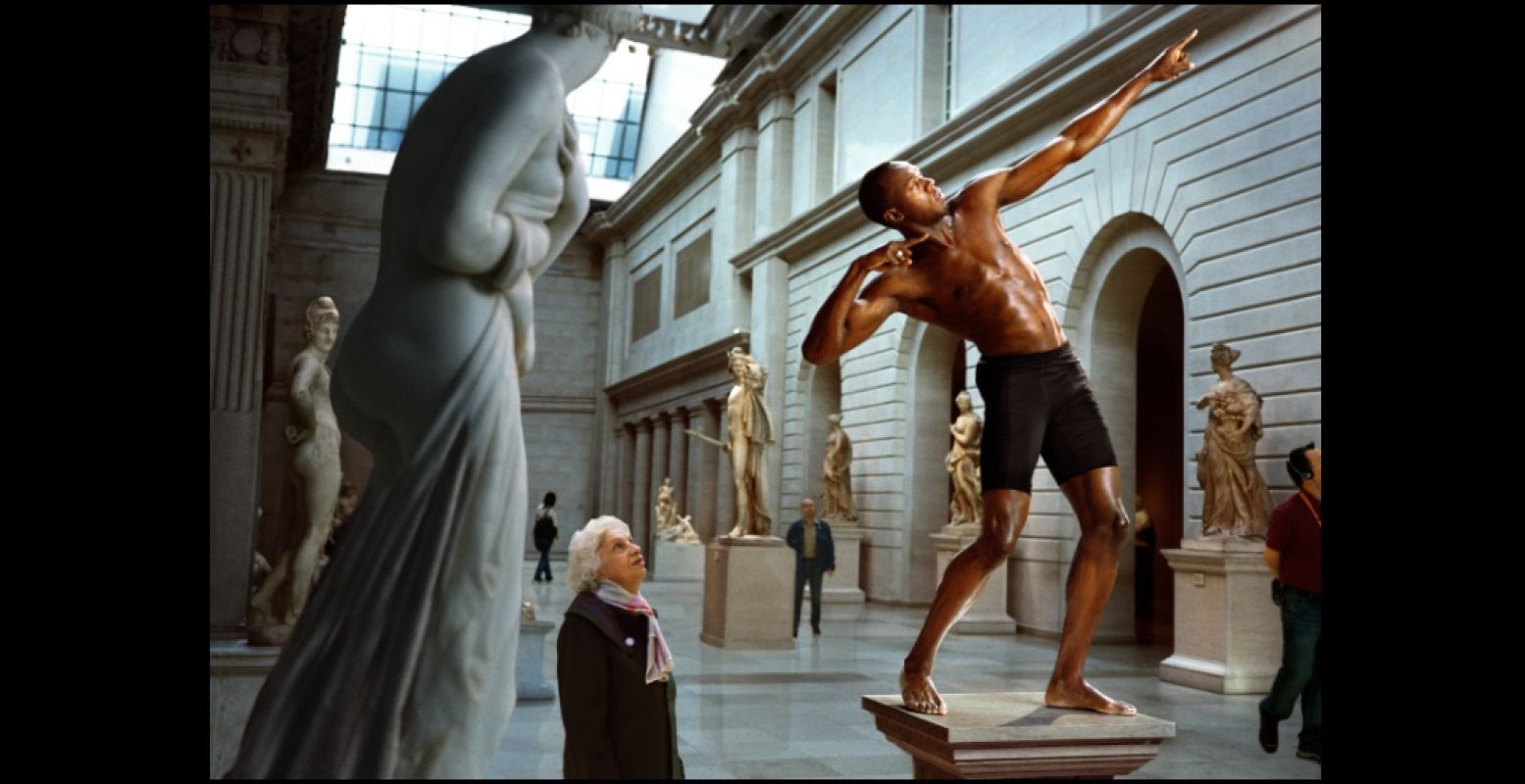 Usain Bolt at The Metropolitan Museum of Art; New York, NY (2009). Foto: Nederlands Fotomuseum © Archival Pigment Print, Martin Schoeller