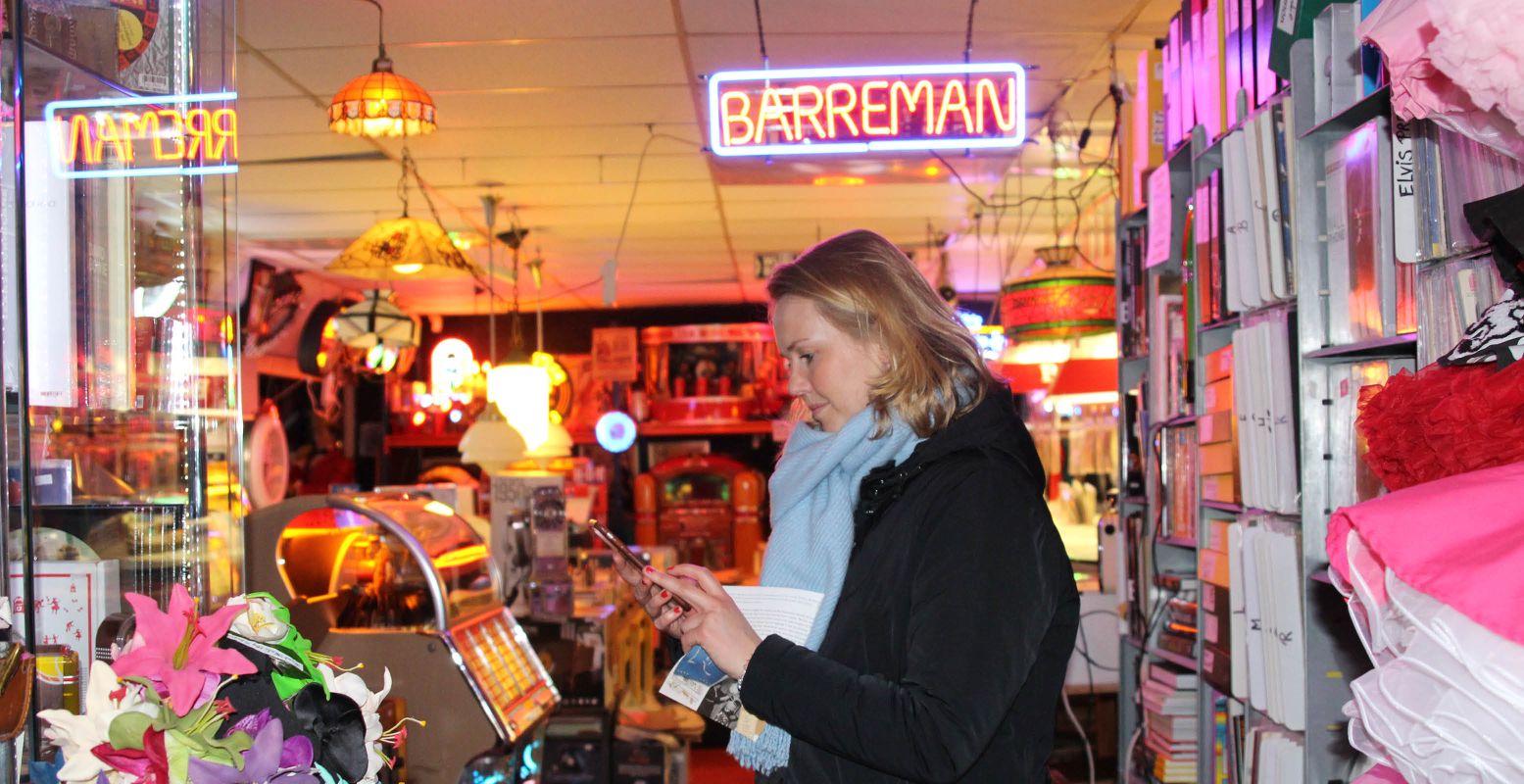 In Bennies Fifties kun je urenlang rondneuzen tussen memorabilia uit Amerika. Foto: Redactie DagjeWeg.NL.