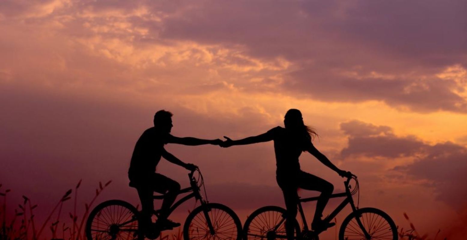 Ga een romantisch dagje uit en fiets samen jullie driegangendiner bij elkaar. Foto:  Pixabay 