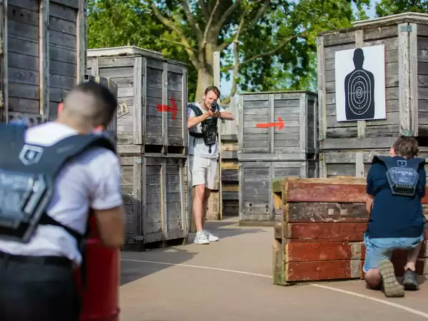 UP Events Daag elkaar uit voor een potje lasergamen! Foto: UP Events