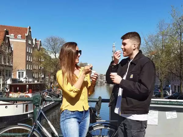 Maak een culinaire stadswandeling door Amsterdam. Foto: 360 Tours Amsterdam