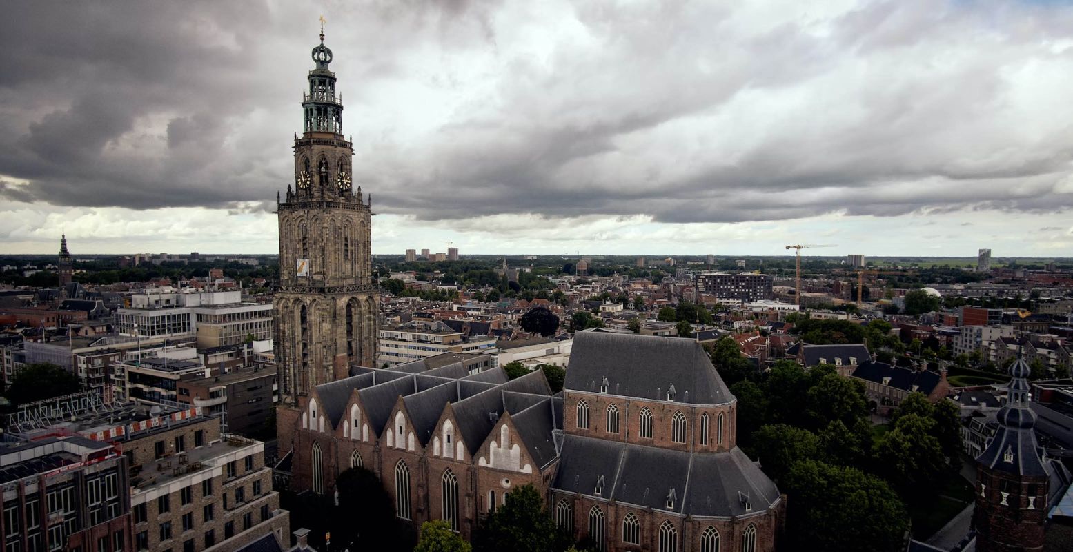 Ontdek de historische Martinikerk in Groningen. Foto:  Unsplash License  © Mark Boss
