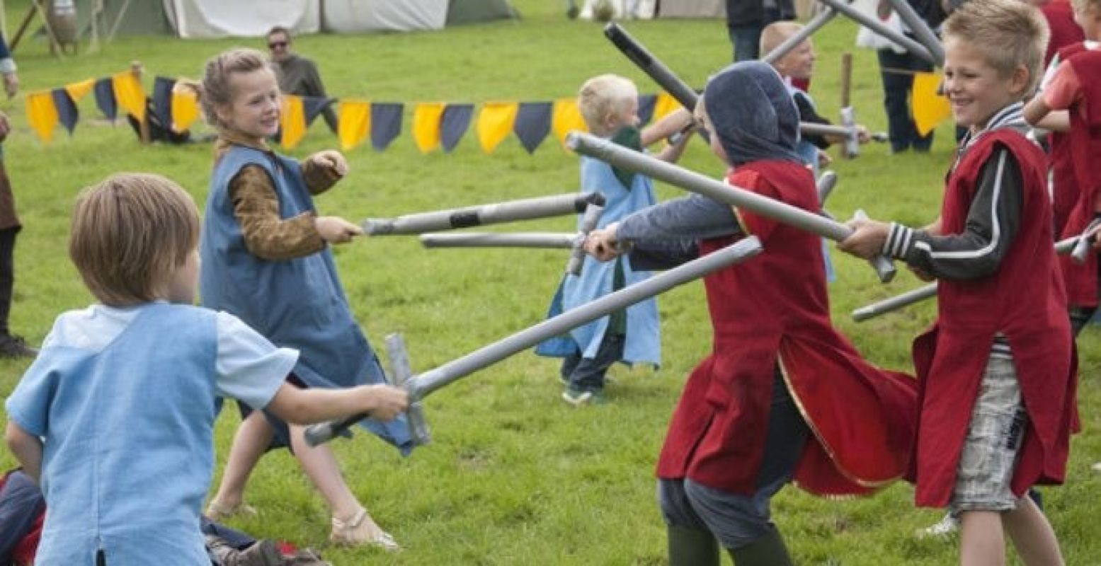Vecht als een ridder. Foto: Middeleeuws Spektakel Dordrecht