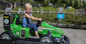 10 leukste dagjes uit met peuters en kleuters in Noord-Brabant Past jouw kleuter al in een skelter van Speelland De Beekse Bergen? Of vermaakt je kleine zich liever in de peuterspeeltuin? Foto: Speelland Beekse Bergen © Arjan van Bruggen