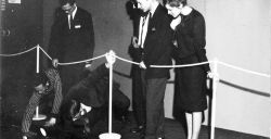 Ervaar de intensiteit van zwart met de expo 'Paint it black'