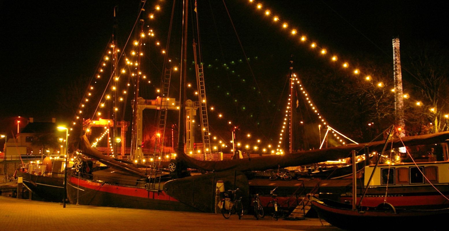 Stap in een schip van Reederij de IJsel en bekijk Gouda vanuit een ander perspectief. Foto: VVV Gouda