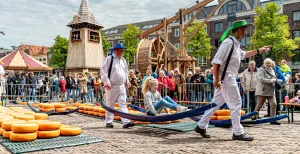 Wat is er te doen dit weekend? Ga dit weekend terug naar het Alkmaar van 1573. Foto: Kaeskoppenstad
