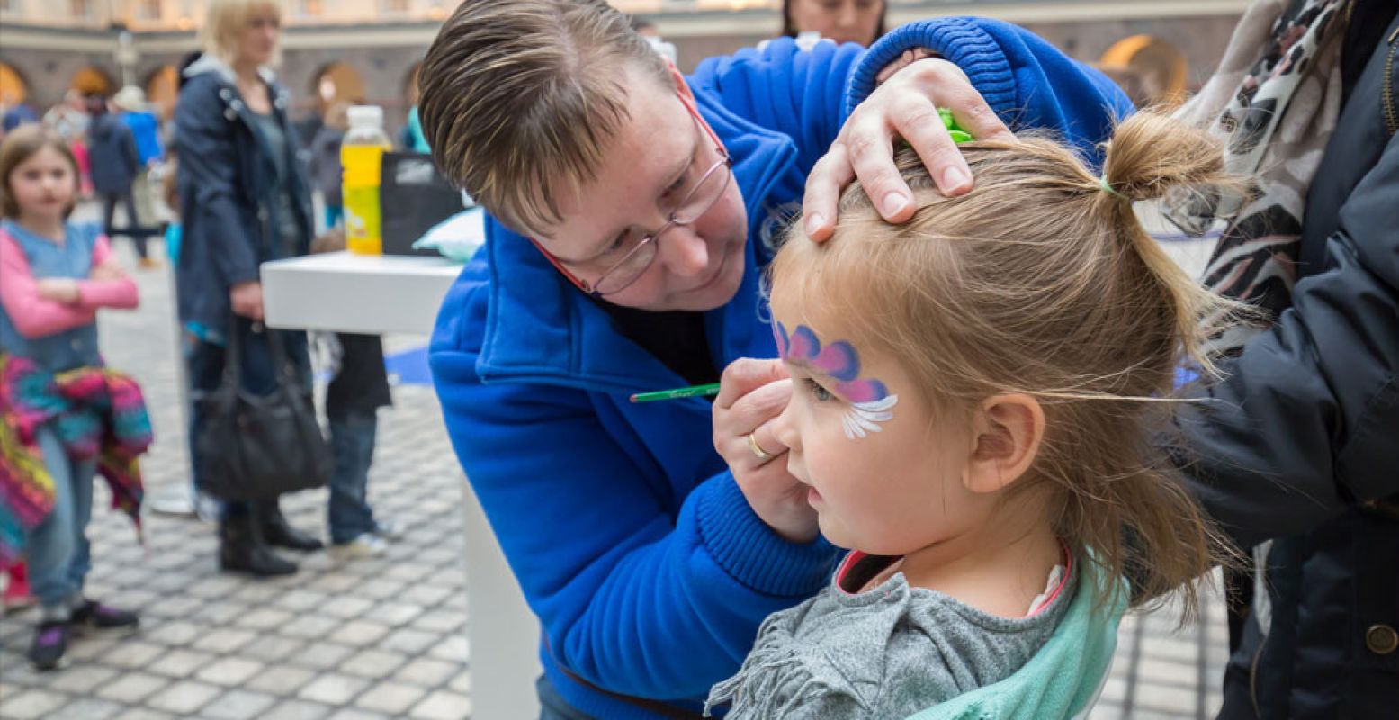 Er zijn allerlei leuke en gratis activiteiten in Het Scheepvaartmuseum. Laat je bijvoorbeeld schminken!