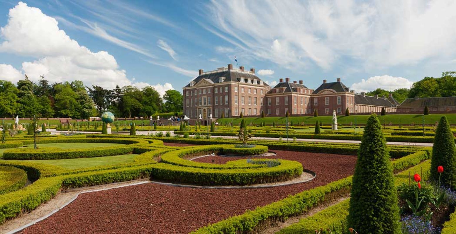 Bezoek Paleis Het Loo eindelijk weer vanbinnen, maar vergeet ook zeker niet een rondje te lopen door de paleistuinen. Foto: Paleis Het Loo