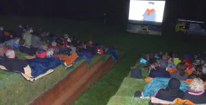 Kijk een film onder de open sterrenhemel!