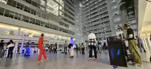 Museumnacht Den Haag: RollerSkateDisco & Meer Foto: RollerSkateDisco in het Atrium Den Haag.