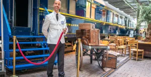 Vroeger luxe diners, nu koffie to go: expo over eten in de trein