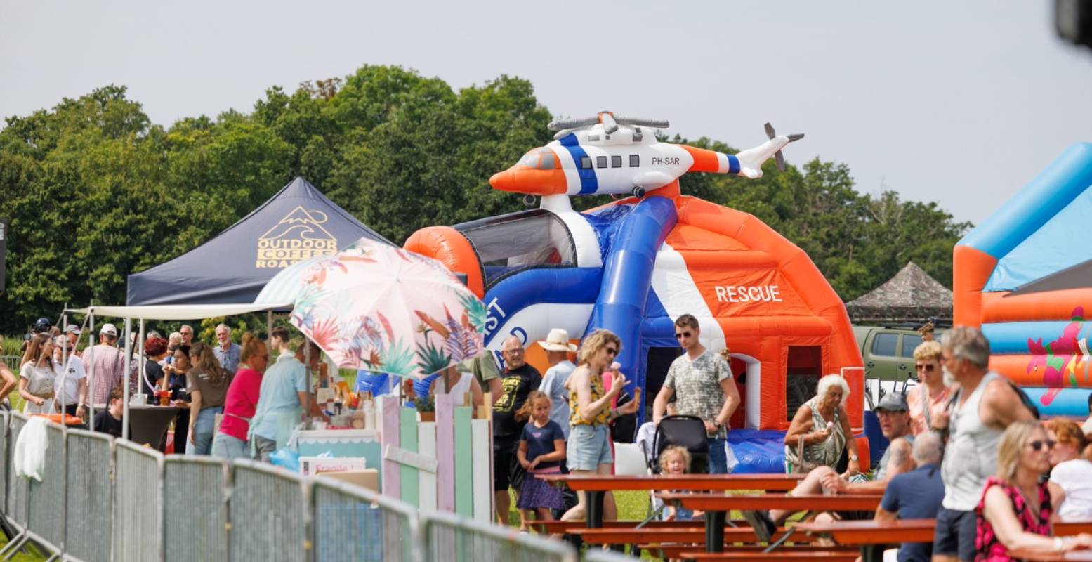 Op de Zeeuwse Vliegdagen is van alles te beleven voor jong en oud. Foto: Zeeuwse Vliegdagen Op de Zeeuwse Vliegdagen is van alles te beleven voor jong en oud. Foto: Zeeuwse Vliegdagen