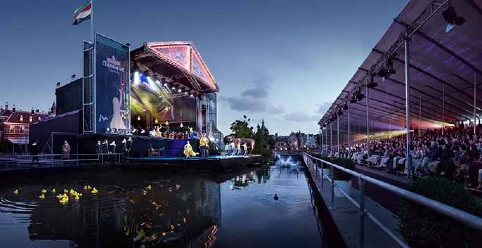 De Hofvijver is het decor voor sfeervolle en spraakmakende concerten. Foto: Festival Classique