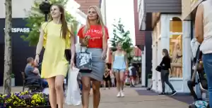 Dagje Roosendaal: tips om te doen Kom shoppen bij Designer Outlet Roosendaal. Foto: McArthurGlen Roosendaal
