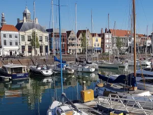 Zeeuws maritiem muZEEum De haven met links op de achtergrond het MuZEEum. Foto: Henk