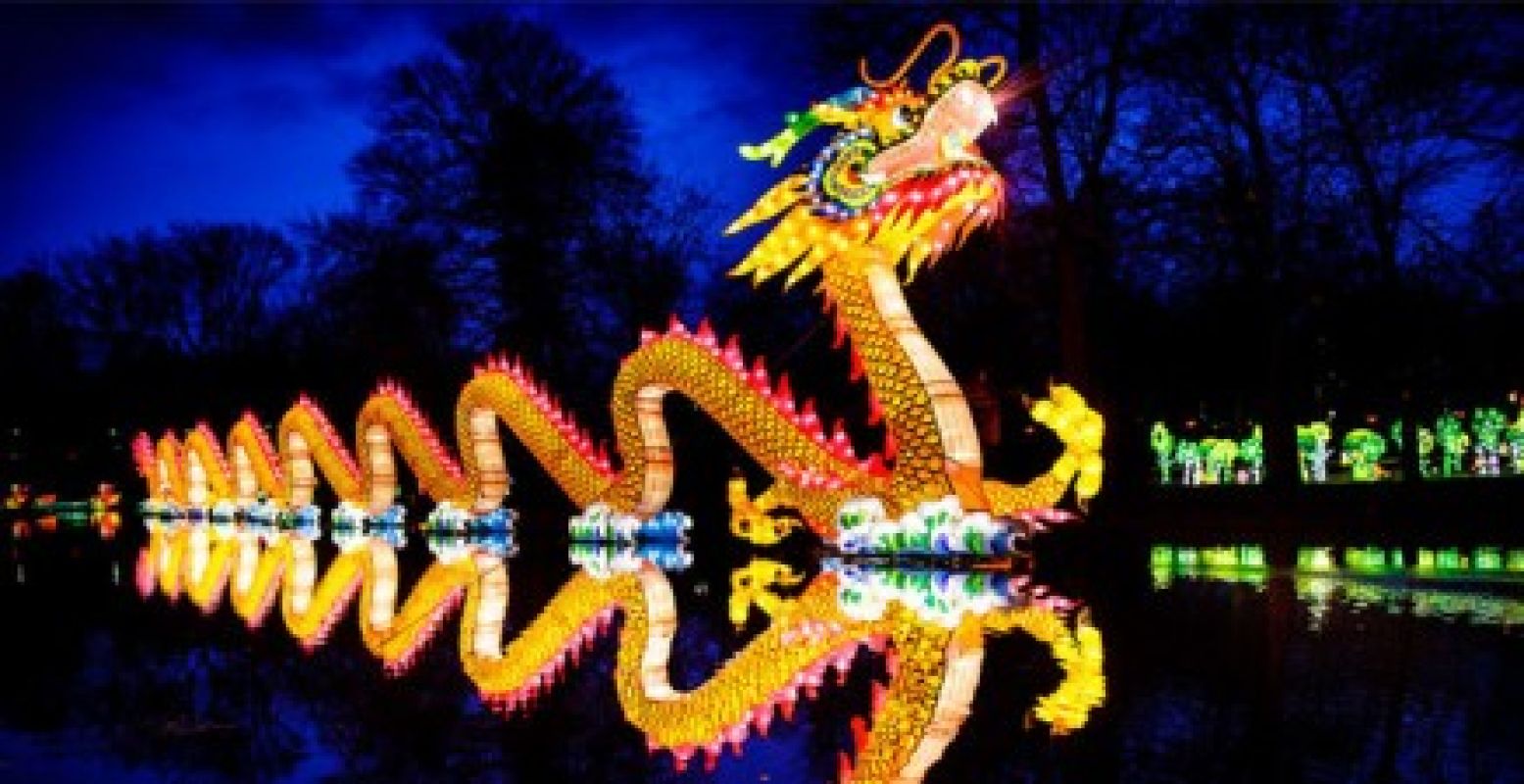 De eyecatcher van het festival: de grote Chinese draak. Foto: Chris Dagelet