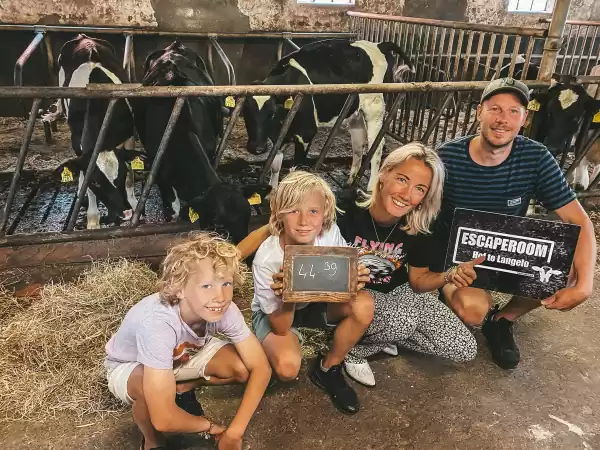 Vind zo snel mogelijk je weg naar buiten met het hele gezin. Foto: Escaperoom Hof te Langelo Vind zo snel mogelijk je weg naar buiten met het hele gezin. Foto: Escaperoom Hof te Langelo