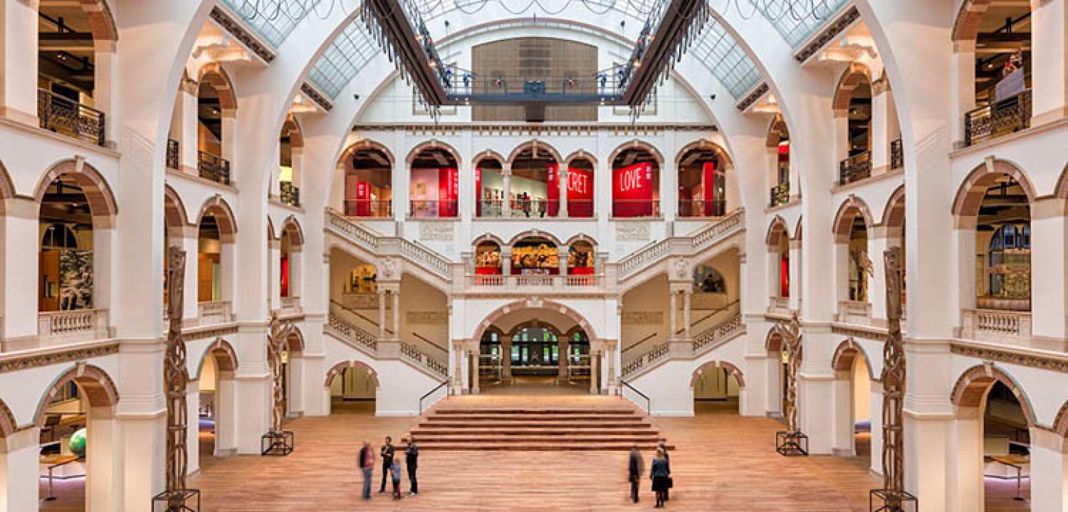 Volg een Liefdestour door het romantische gebouw van het Tropenmuseum. Foto: Rob van Esch.