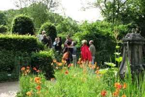 Zomeravond in de Kruidentuin