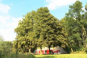 Ontmoeten en ontspannen op het terras Foto geüpload door gebruiker Stichting Liniebreed Ondernemen.
