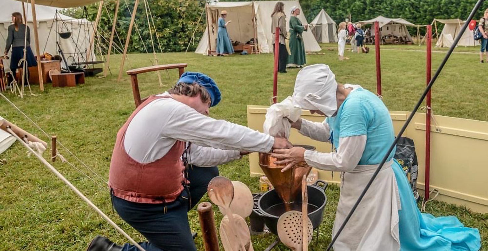 Bezoek de kampementen bij Kasteel Ruïne van Teylingen. Foto: Anne Moss