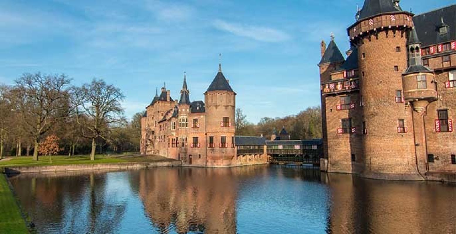 Links ligt het Châtelet. Foto: Kasteel de Haar