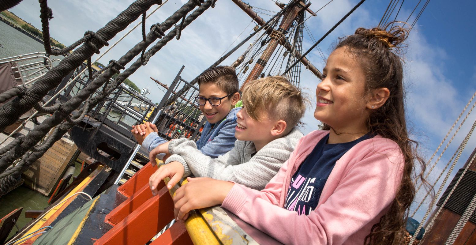 Aan boord van VOC-schip De Batavia! Foto: Batavialand