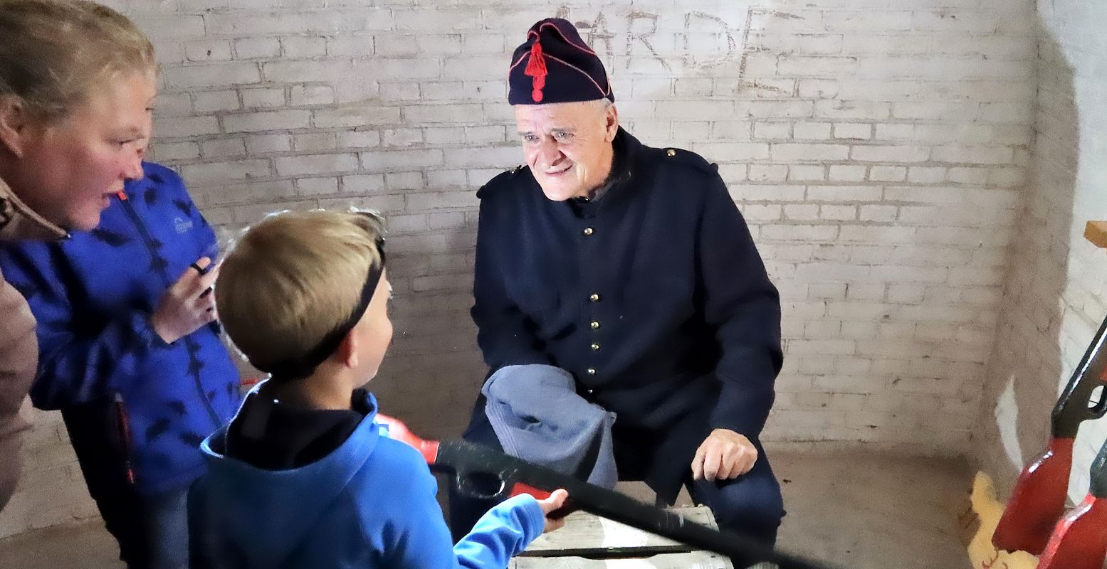 Ontmoet soldaten in een duister fort tijdens de Nacht van de Soldaat. Foto: Fort Pannerden