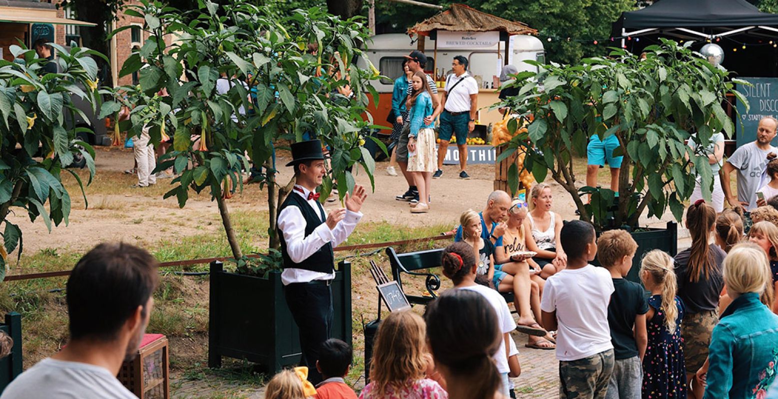 Zomerse dagen én avonden in het Nederlands Openluchtmuseum! Met activiteiten voor jong en oud. Foto: Nederlands Openluchtmuseum