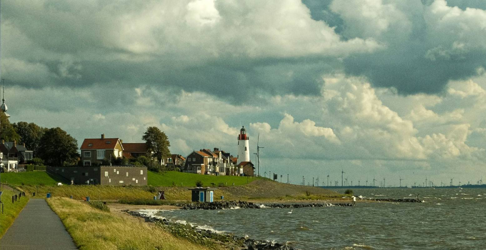 Een plaatje, dat aangezicht van Urk. Foto: Willy the Wizard via Unsplash Een plaatje, dat aangezicht van Urk. Foto: Willy the Wizard via Unsplash