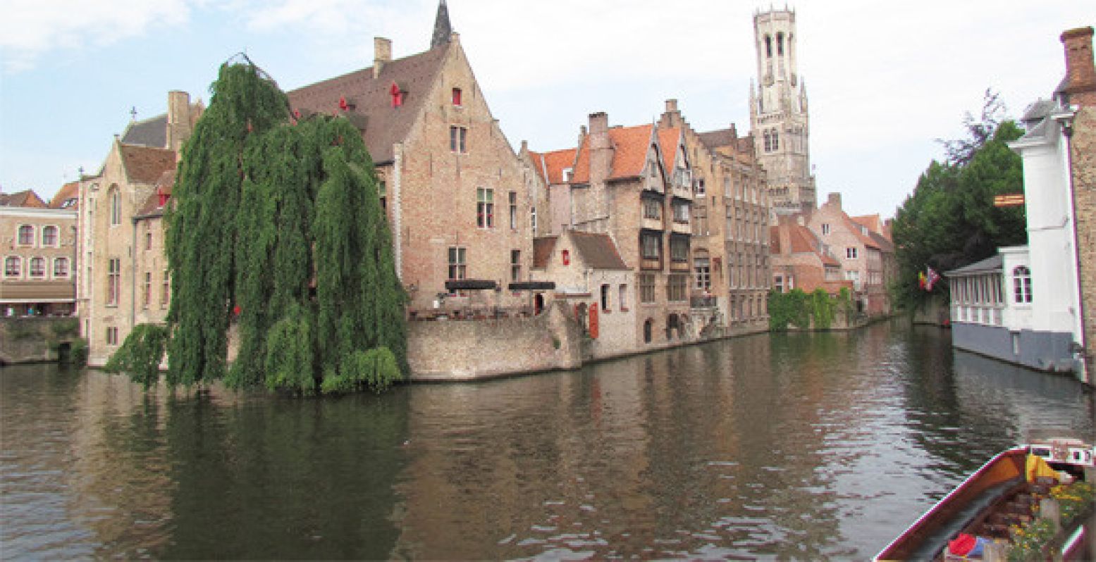 Ze noemen Brugge ook wel Klein Venetië. Stap in een boot en ontdek waarom. Foto: Jonathan Vink.
