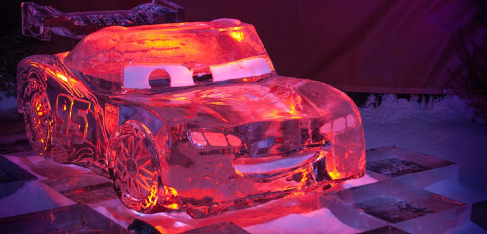 Fans van Cars kijken vast op van deze ijzige versie van Lightning McQueen.