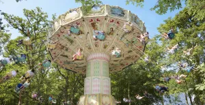 5 Fantastische kindervakanties in Nederland De droom van veel kinderen: vakantie vieren in een attractiepark! Het kan onder andere bij Duinrell. Foto: Duinrell