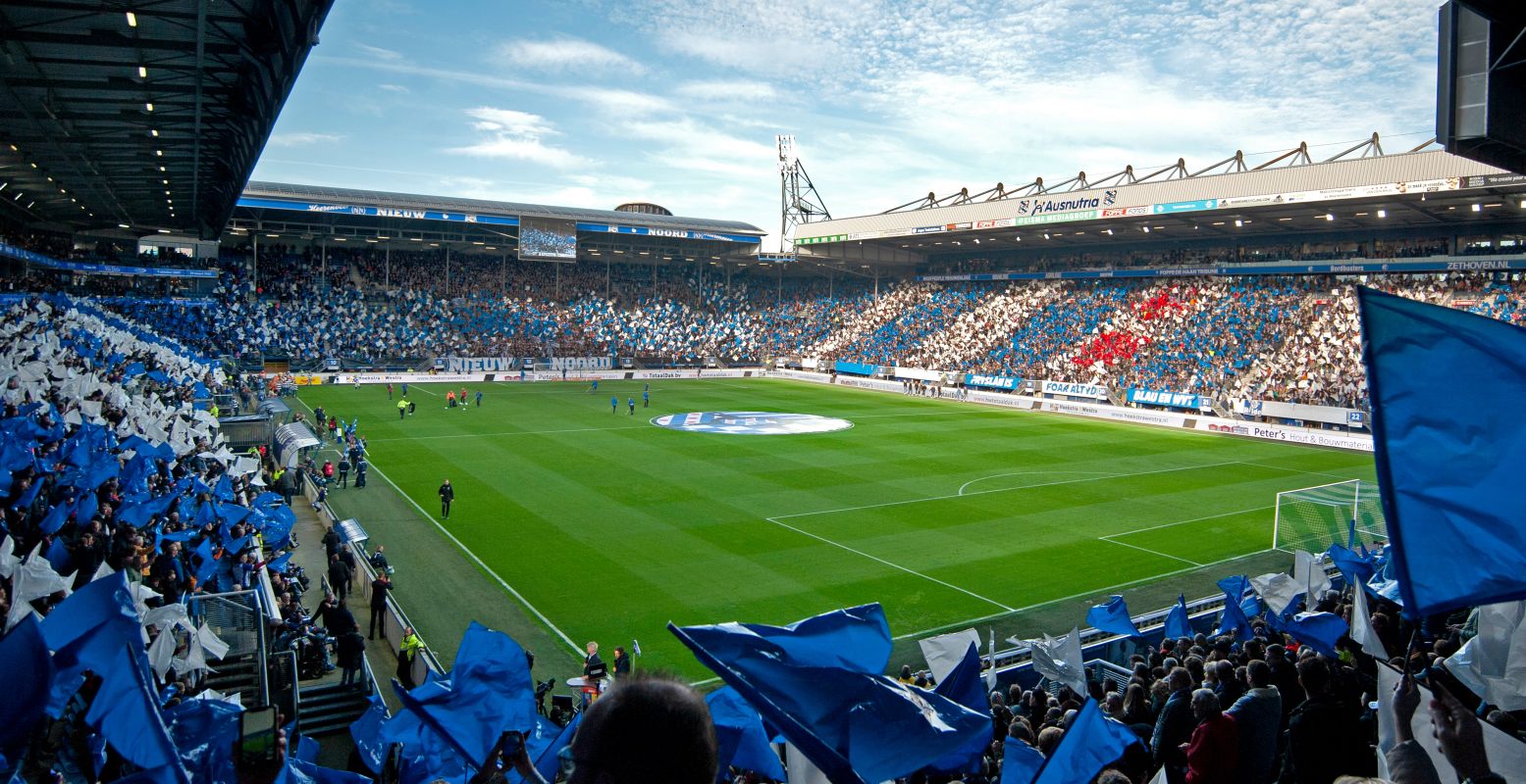 Het sfeervolle Abe Lenstra Stadion van SC Heerenveen. Foto: SC Heerenveen