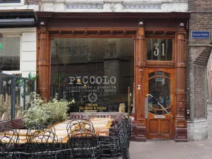 Restaurant Picollo aan de Grote Markt. Foto: DagjeWeg.NL