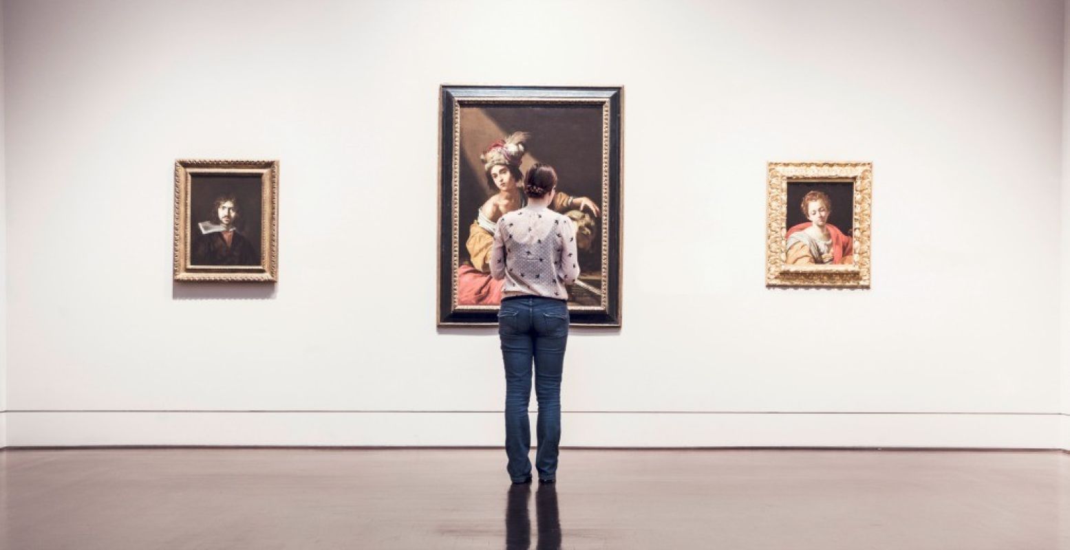 Bezoek een kunstexpositie bij jou in de buurt. Foto:  Pexels.com 